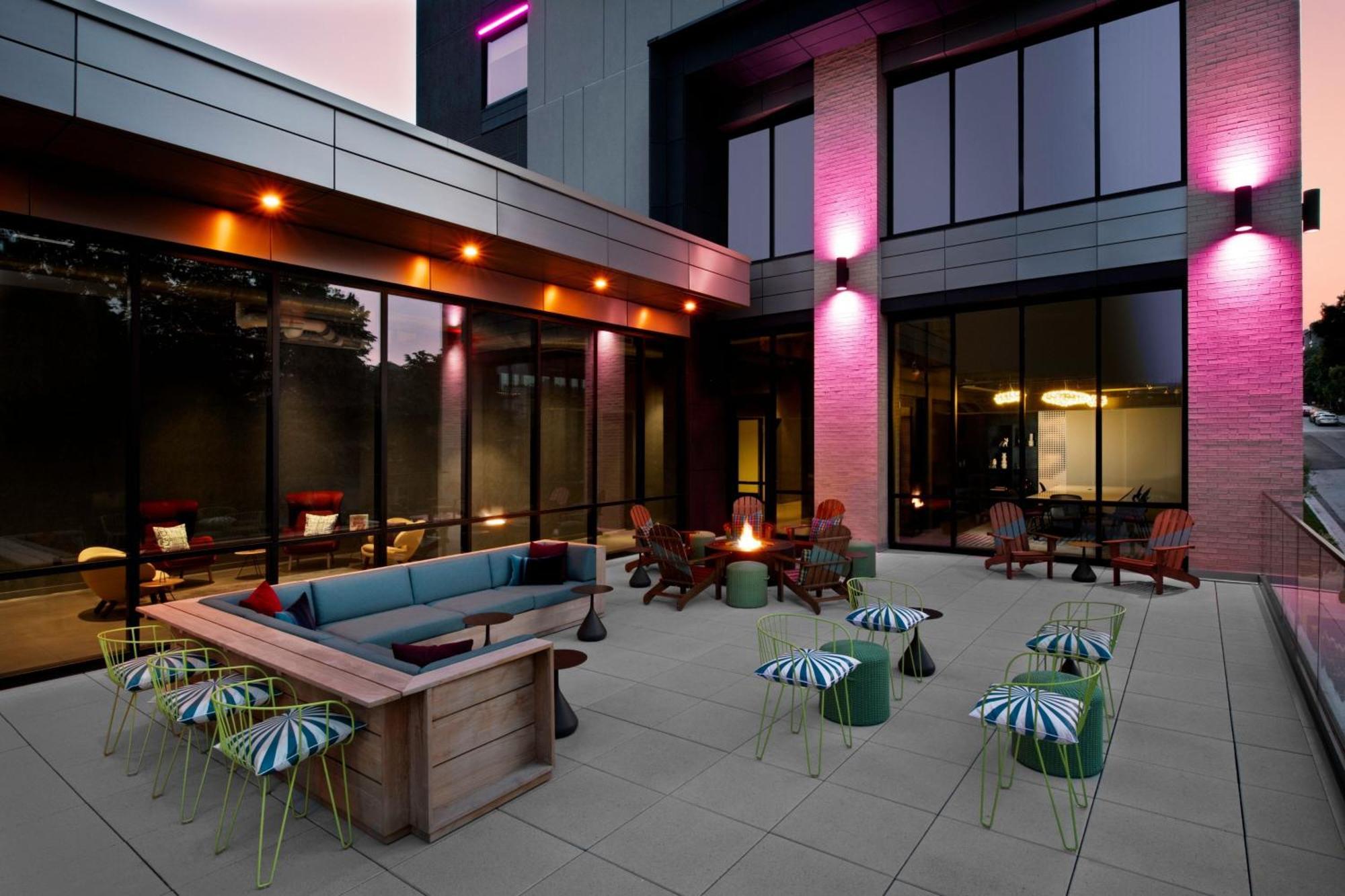Aloft Kansas City Country Club Plaza Eksteriør bilde